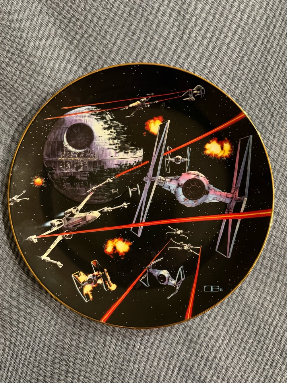 Hamilton Collection - Star Wars - Space Battle Around Death Star